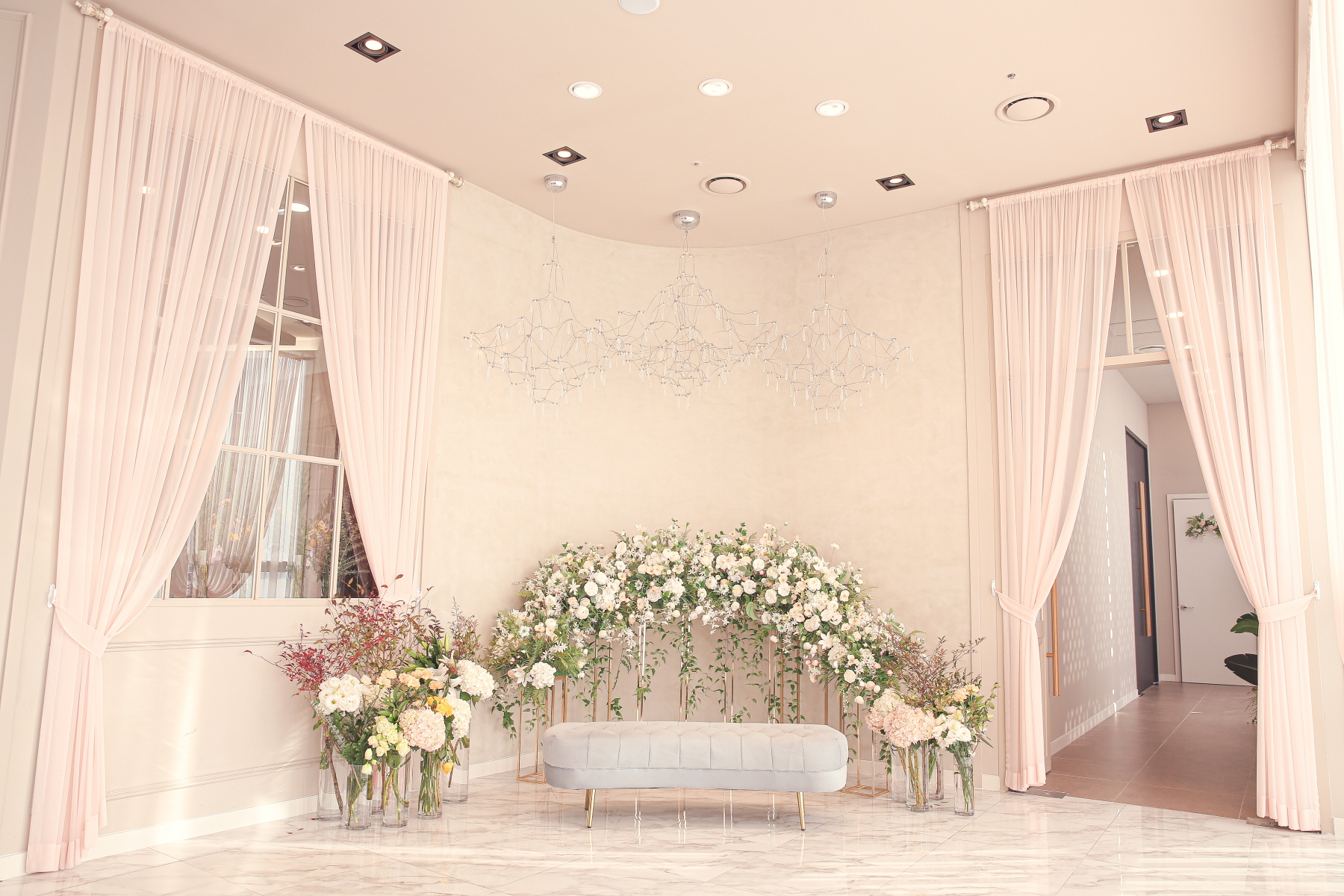 /user/s/simplewedding/editor/2201/fb2719a8ff1cc1b7ad656275c304f012_1643151969_0134.jpg 이미지크게보기