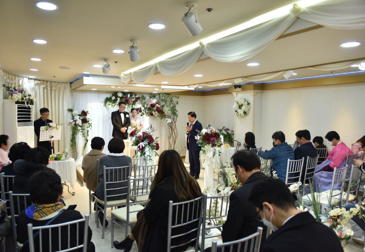 /user/s/simplewedding/editor/2212/04788f3278f4740af766a60d1234a36b_1671041876_2563.jpg 이미지크게보기