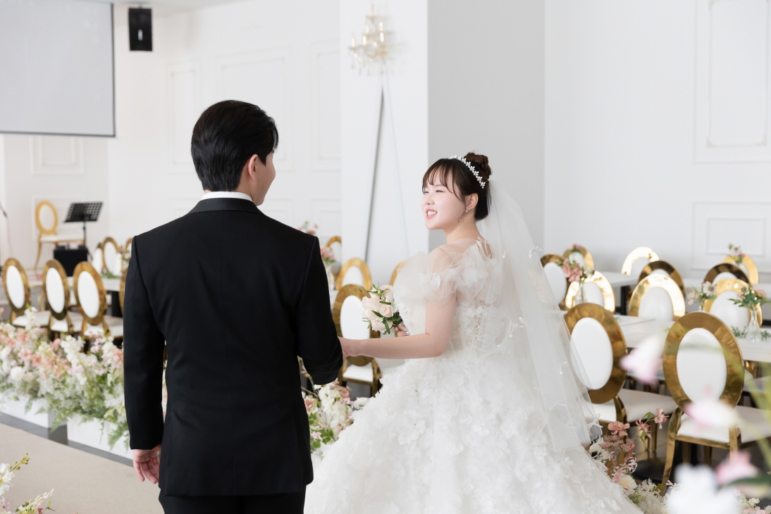 /user/s/simplewedding/editor/2506/3eaf427a7ad3ad5e6225428874538b7e_1749211293_6841.JPG 이미지크게보기