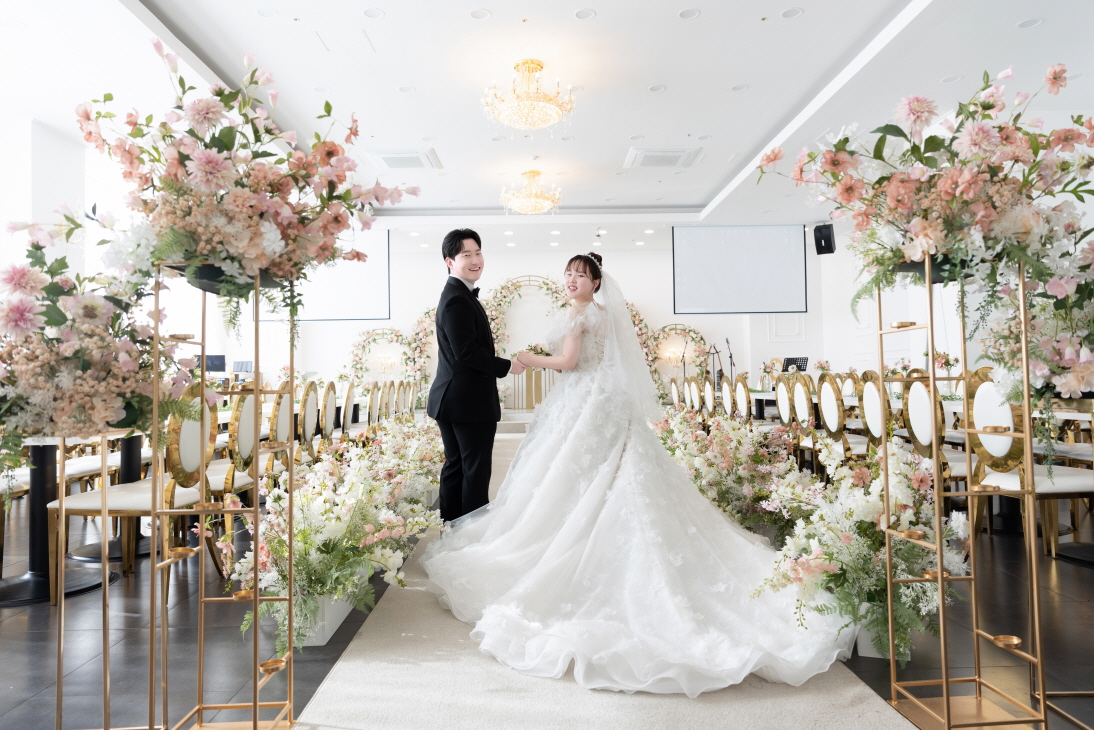 /user/s/simplewedding/editor/2506/3eaf427a7ad3ad5e6225428874538b7e_1749211293_8662.JPG 이미지크게보기