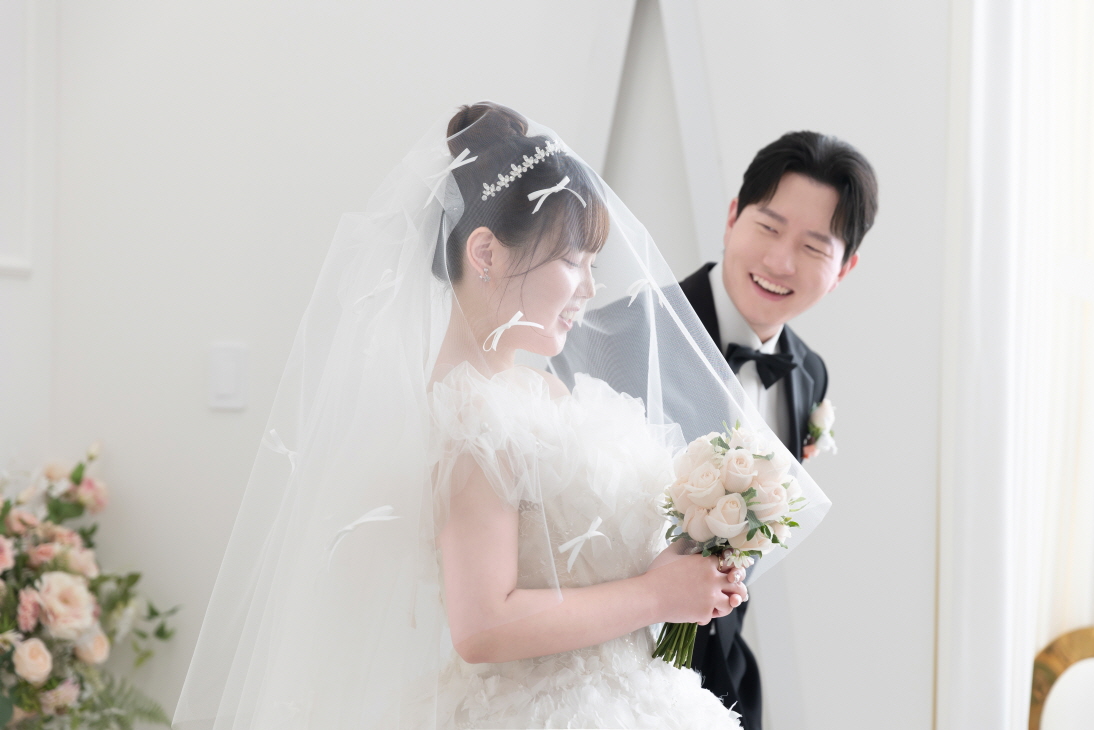 /user/s/simplewedding/editor/2506/3eaf427a7ad3ad5e6225428874538b7e_1749211352_8529.JPG 이미지크게보기